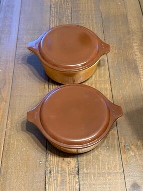 Vintage Pyrex Amber and Brown Covered Casserole Pair